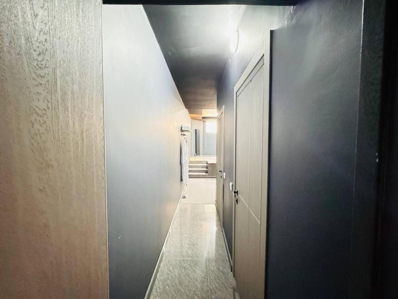 King Hotel أكتوبي المظهر الخارجي الصورة