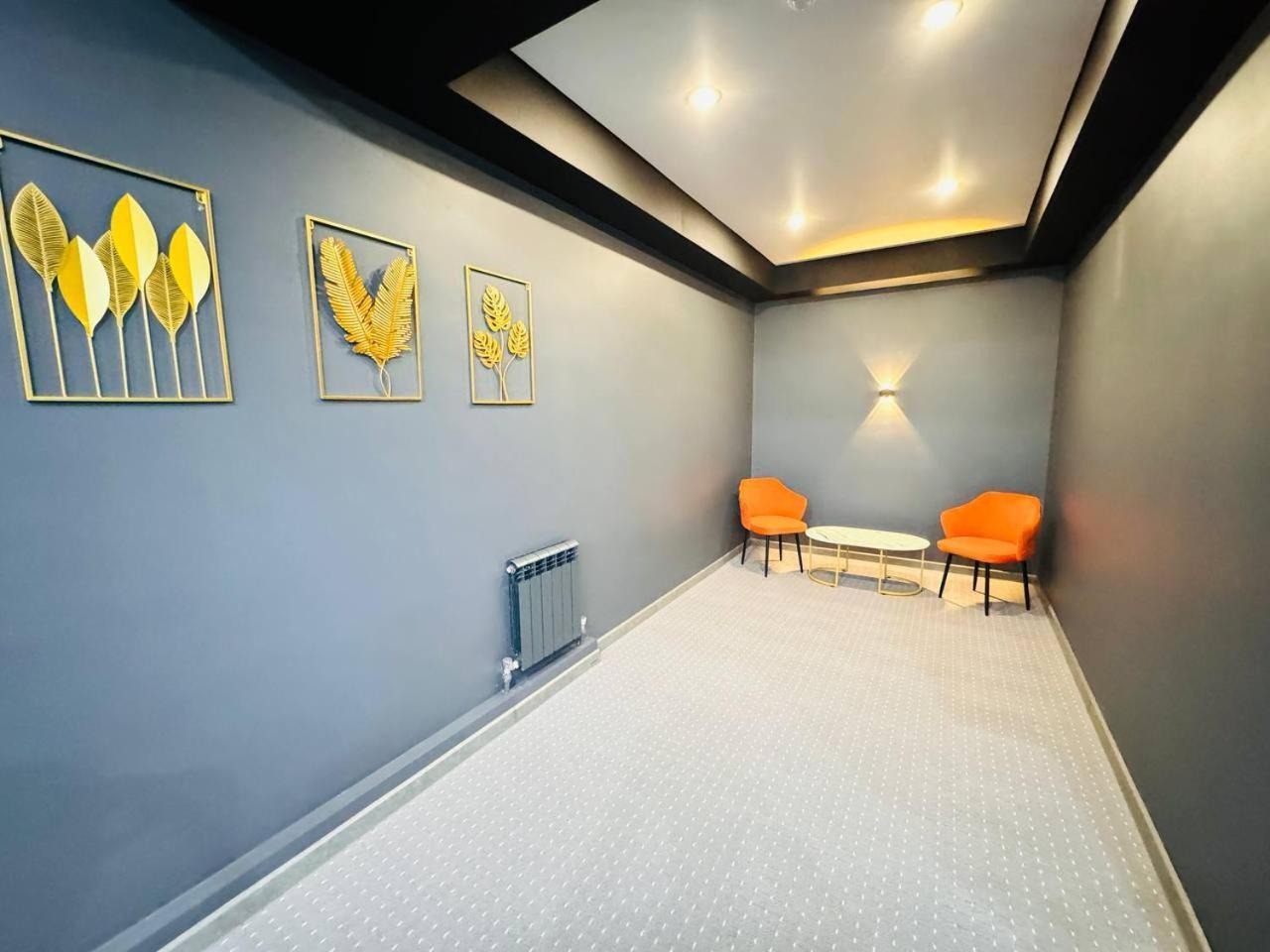 King Hotel أكتوبي المظهر الخارجي الصورة